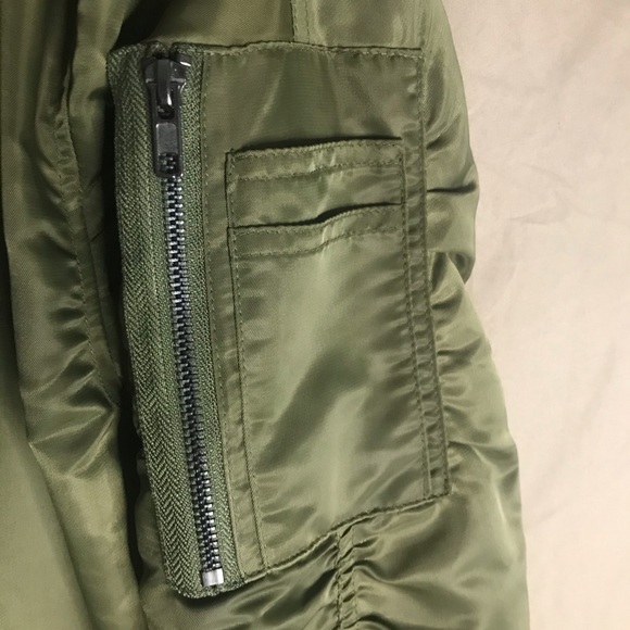 Jacket - Picture 3 of 4